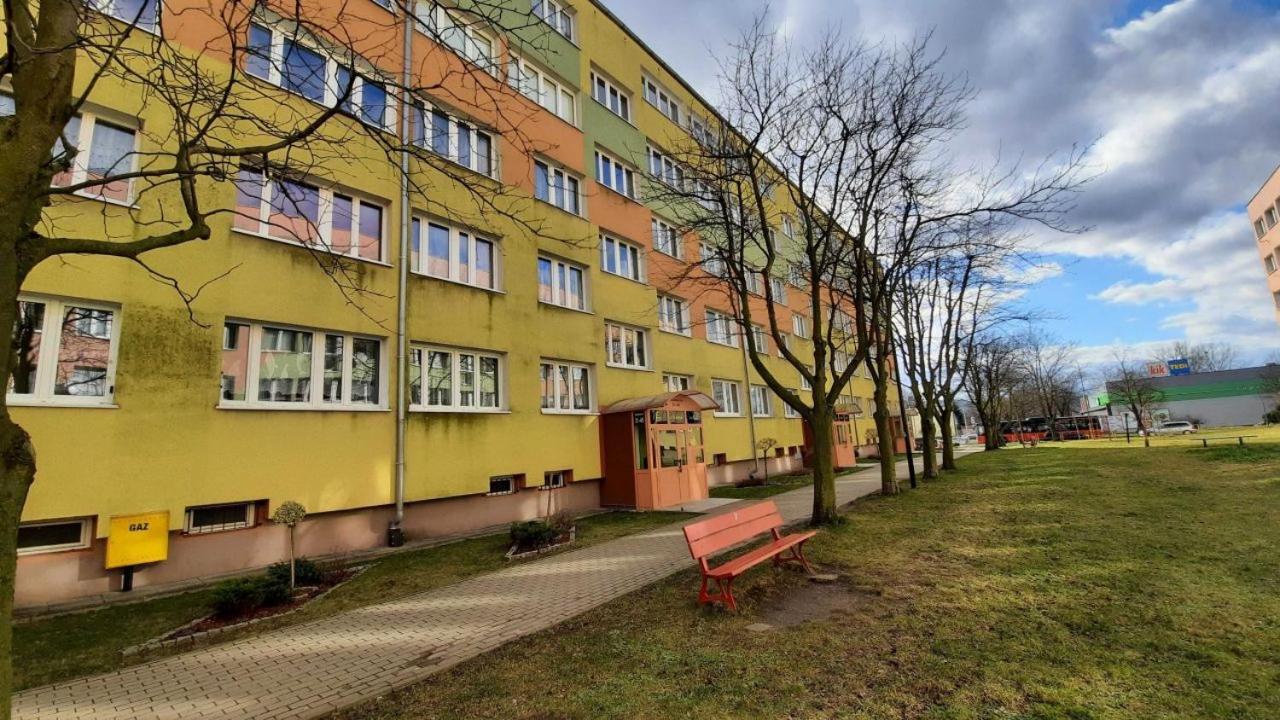 Apartament Centrum Jelenia Gora Bagian luar foto